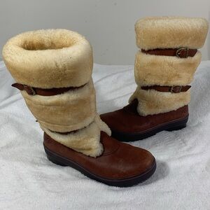 UGG Australia LILYAN Mahogany Waterproof Leather Sheepskin Boots Size US 9 Mint!